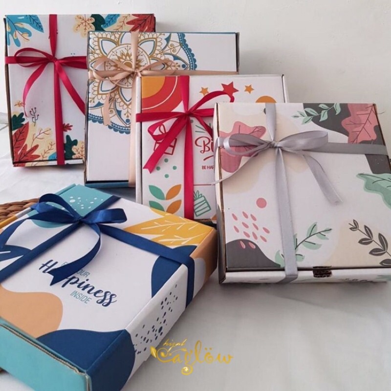 

BOX HIJAB tebal 7cm/KOTAK HADIAH/KARDUS/KARTON/HAMPERS/GIFT BOX FREE GREETING CARD