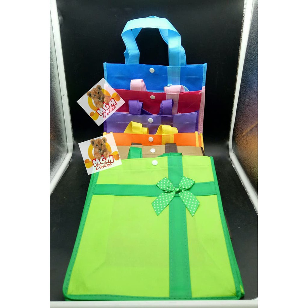 Goodie Bag / Tas Kain Spunbond 27cm x 24cm x 10cm - Tas Greenbag Pita