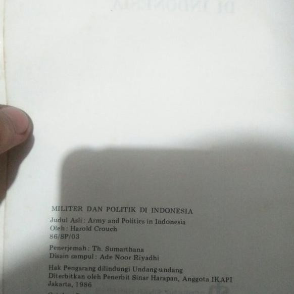 

DISKON SPESIAL TERLARIS MILITER DAN POLITIK DI INDONESIA HAROLD CROUCH MURAH TERLARIS