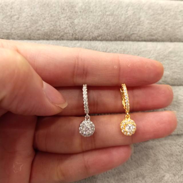 Anting zircon wynn 8168