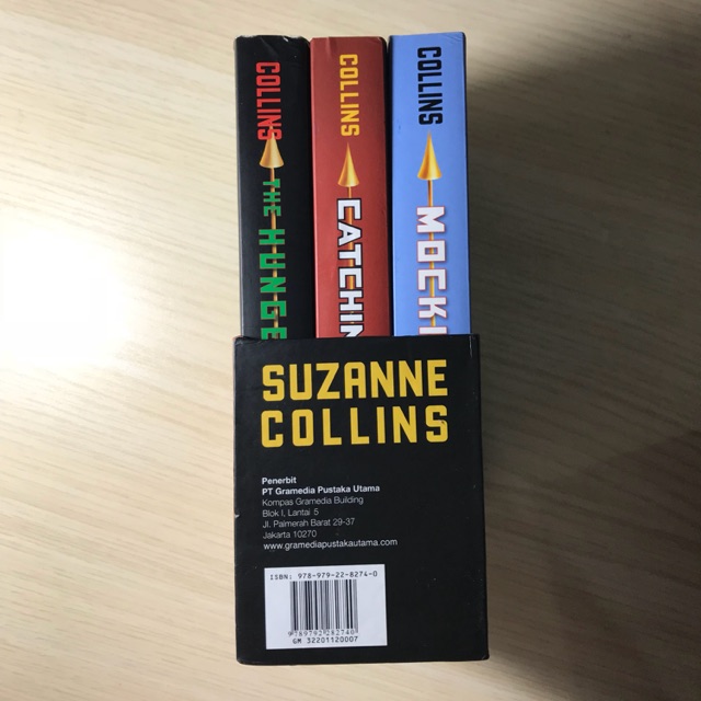 The Hunger Games box set karya Suzanne Collins (IND)