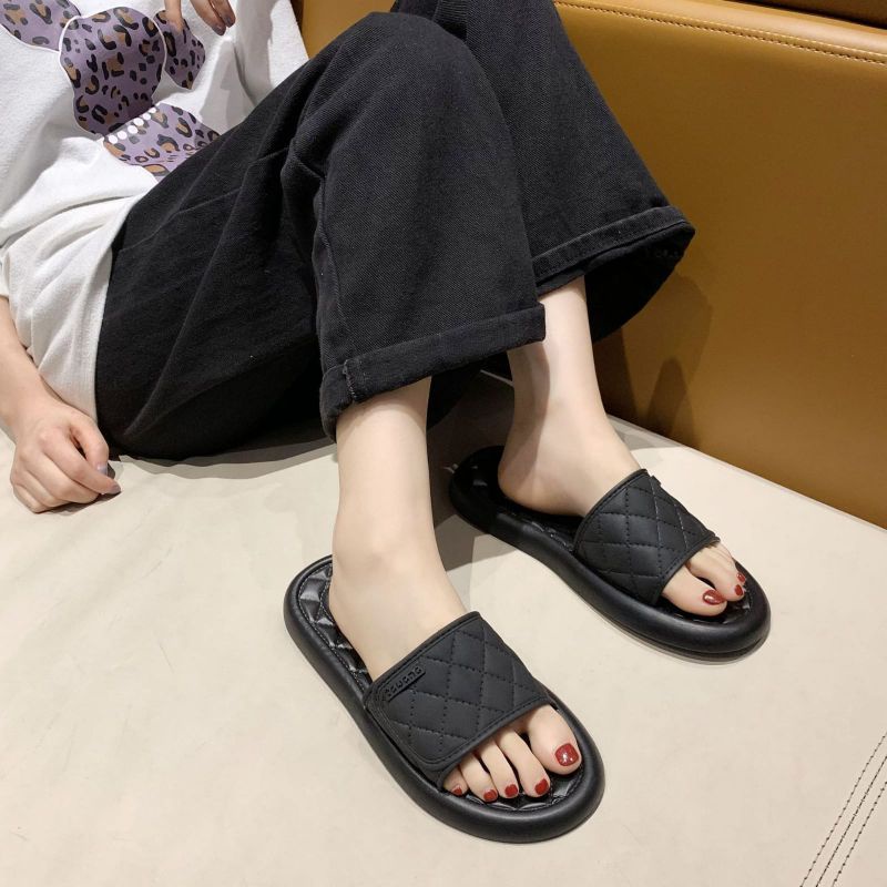 Sandal Slop New Kotak Tawana Ori Import High Quality RF-Hitam