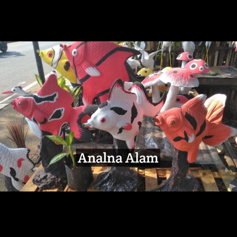 patung ikan air mancur
