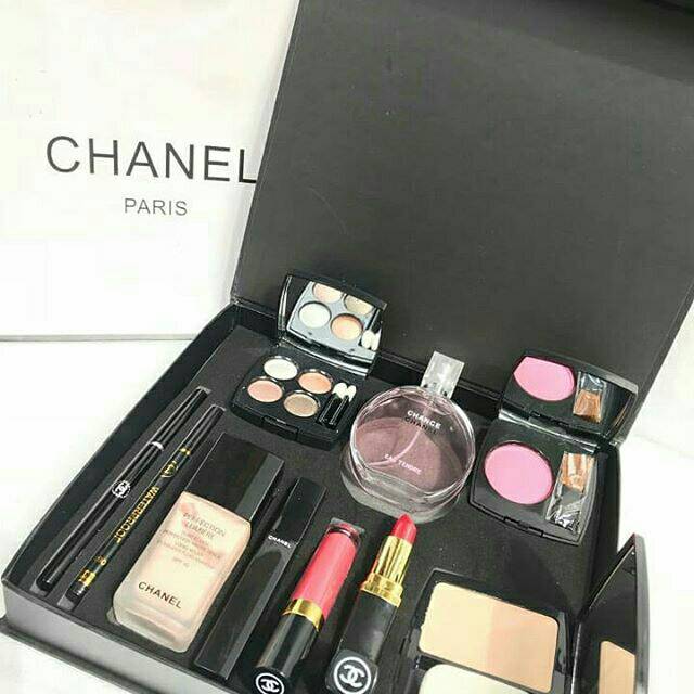 Chanel make up 1 set
