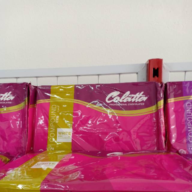 

Collata white compound coklat 1 kg putih chocolate