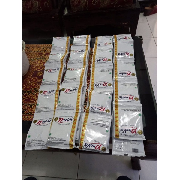 

susu provit ( susu kambing etawa plus royal jelly ) original 1 renceng ( 10 sashet )