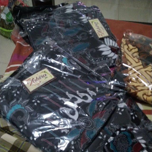 Bajuwanita-bajuatasan-bajublouse E5a7x cath Ck Pep Farmyard Black Blouse W 2938vw Ruffle Batik Blou