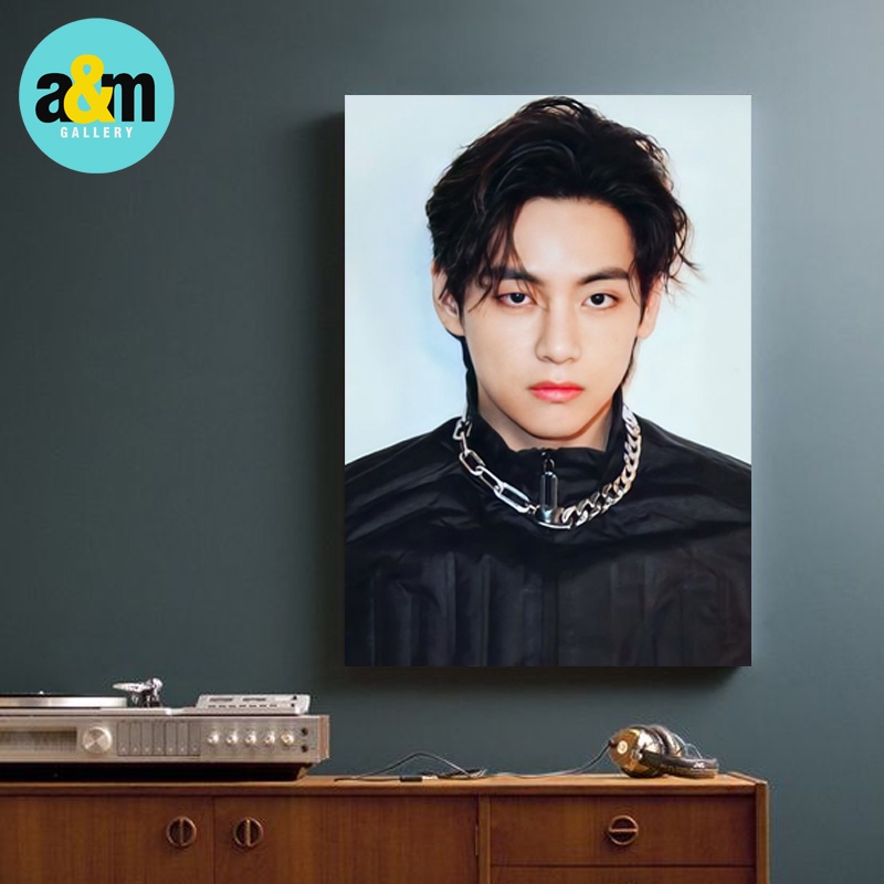 Poster Kayu V BTS Kim Taehyung Hiasan Dinding Kamar K-POP I Pajangan Dinding Kamar K-POP Wall Decor Kamar - A&amp;M