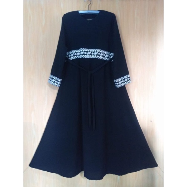 Jubah Akhwat motif Bunga Ukuran ZIPPER BY QONITA COLLECTION