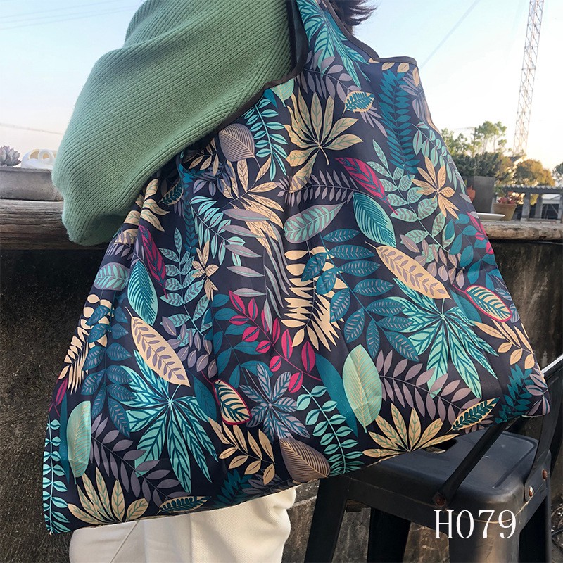 Foto (BESAR) Tas Travel Bag Kantong Belanja Tote Lipat Bahan Ramah Lingkungan Tas Belanja Lipat Serbaguna