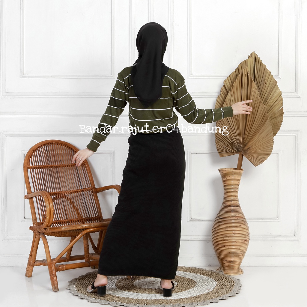 ROK RAJUT SPAN/ROK SPAN KNITED BRANDED 12 GATE.-Hitam rok