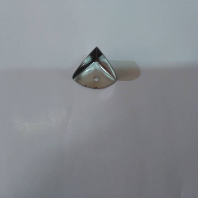 Penjepit Kaca Meja Sudut