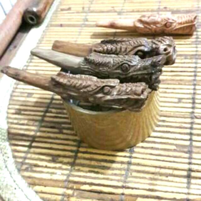 DIPILIH PIPA ONCE KAYU DEWANDARU  UKIR NAGA ELEGANT