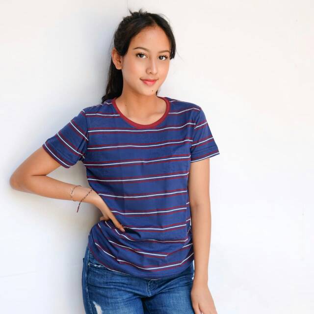 Kaos stripe "blue/merlot off white" tersedia untuk cowok dan cewek