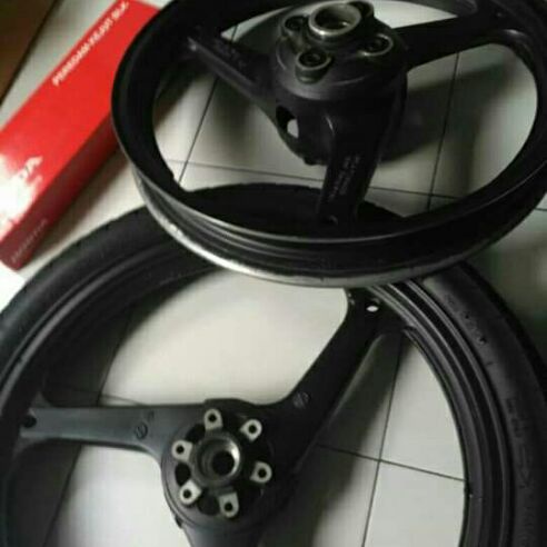 Velg Pelk Racing Depan Belakang Motor Tiger Revo Original Copotan