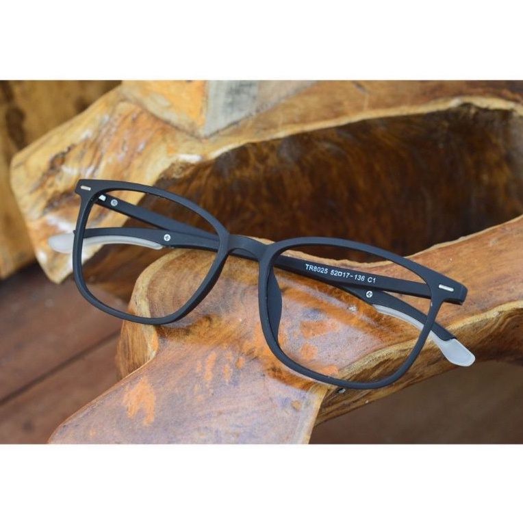 paket kacamata Porche design 8023