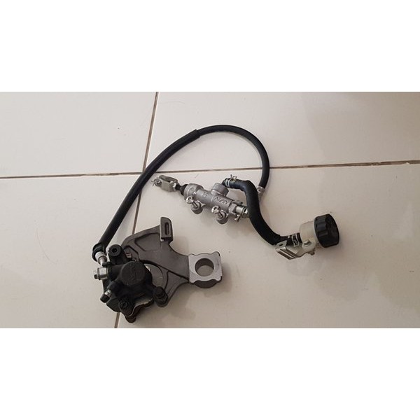 kaliper selang master rem belakang Suzuki GSX GSXR 600 2014