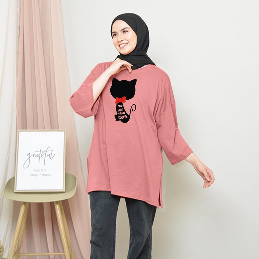 KAOS OVERSIZE TOP HIJAB WANITA BASIC MEOW 2 / OVERSIZE SLIT BLOUSE