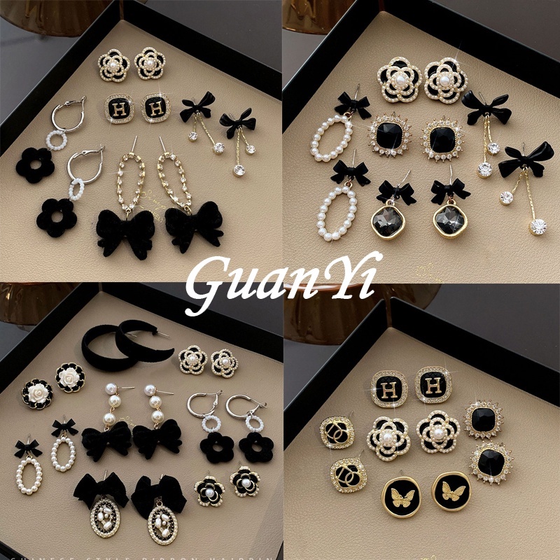 Anting Stud Desain Pita Warna Hitam Gaya Korea Vintage Klasik Untuk Aksesoris Wanita