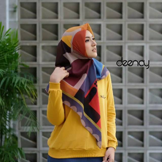 Deenay scarf
