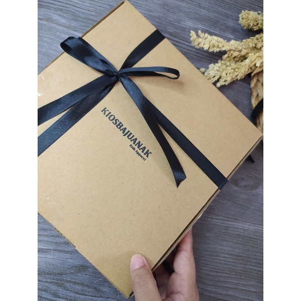 

Kardus Hampers Tambahan packing hampers ultah