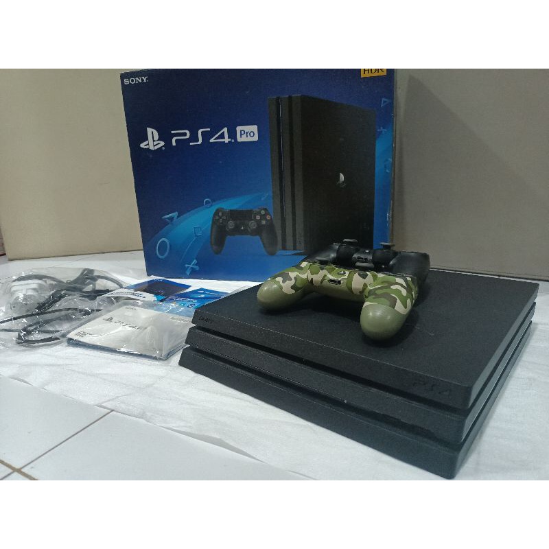 PS4 Pro 1Tb Ori Full Set + Stik Green Camouflage Ori dan TravelBag PlayStation 4 CUH 7106B