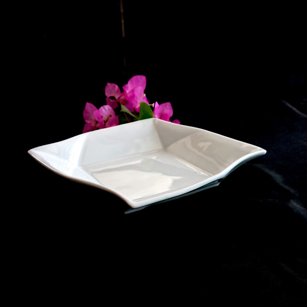 Piring saji keramik segi 8.  3 piring.