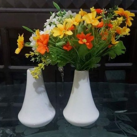 Keramik/Vas Bunga Bejana Olive White