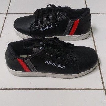 sepatu sneakers kets plat senji murah trendy