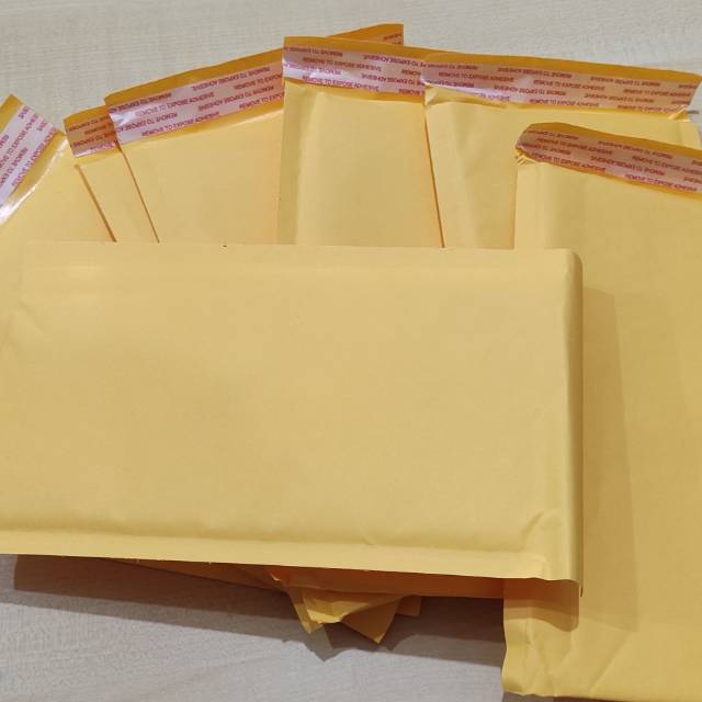 

Amplop Bubble Envelope Bubble Packing Aman Import Ukuran 11*15+4cm