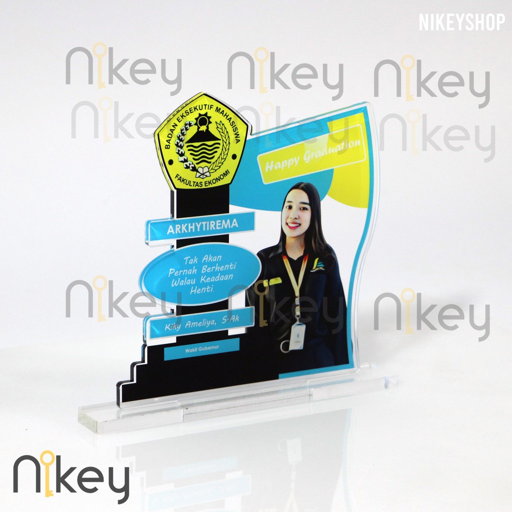 Kado Wisuda Plakat Akrilik, Plakat Wisuda Akrilik Karikatur Custom PK-0055