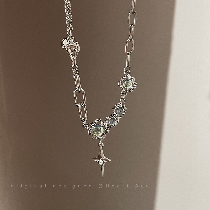 Kalung Rantai Liontin Salib Keberuntungan Bahan Titanium Steel Untuk Wanita