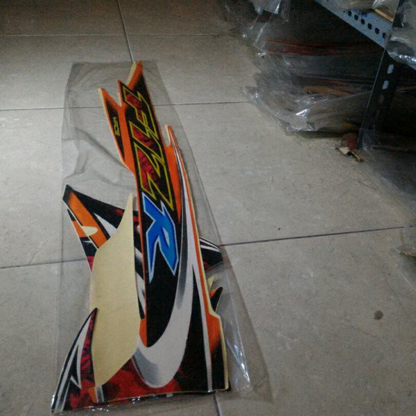 Stiker Striping Fiz R 2005 Orange Hitam