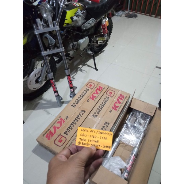 Shockbreaker trail KYB gordon as 33. cocok untuk klx, dtracker, dan grastrack.