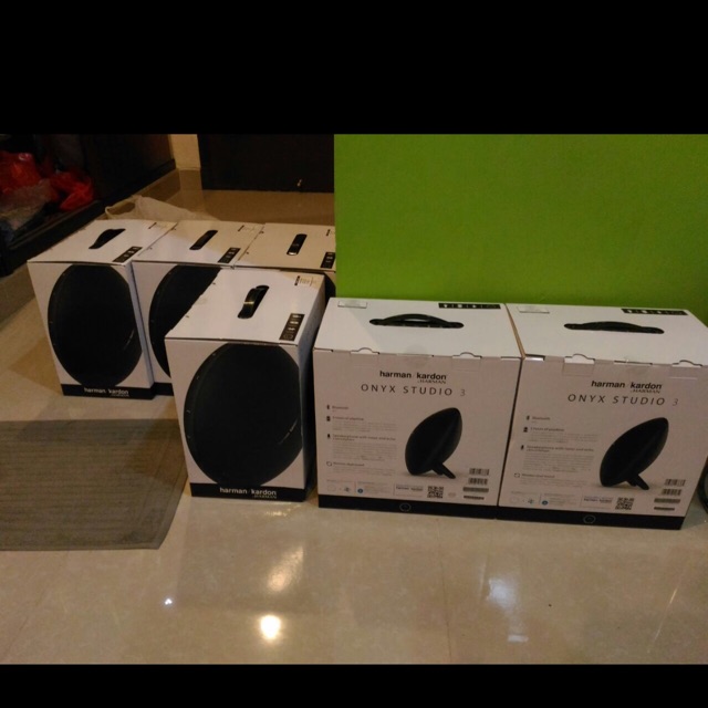 Harman Kardon Onyx Studio 3 Bluetooth Portable Speaker