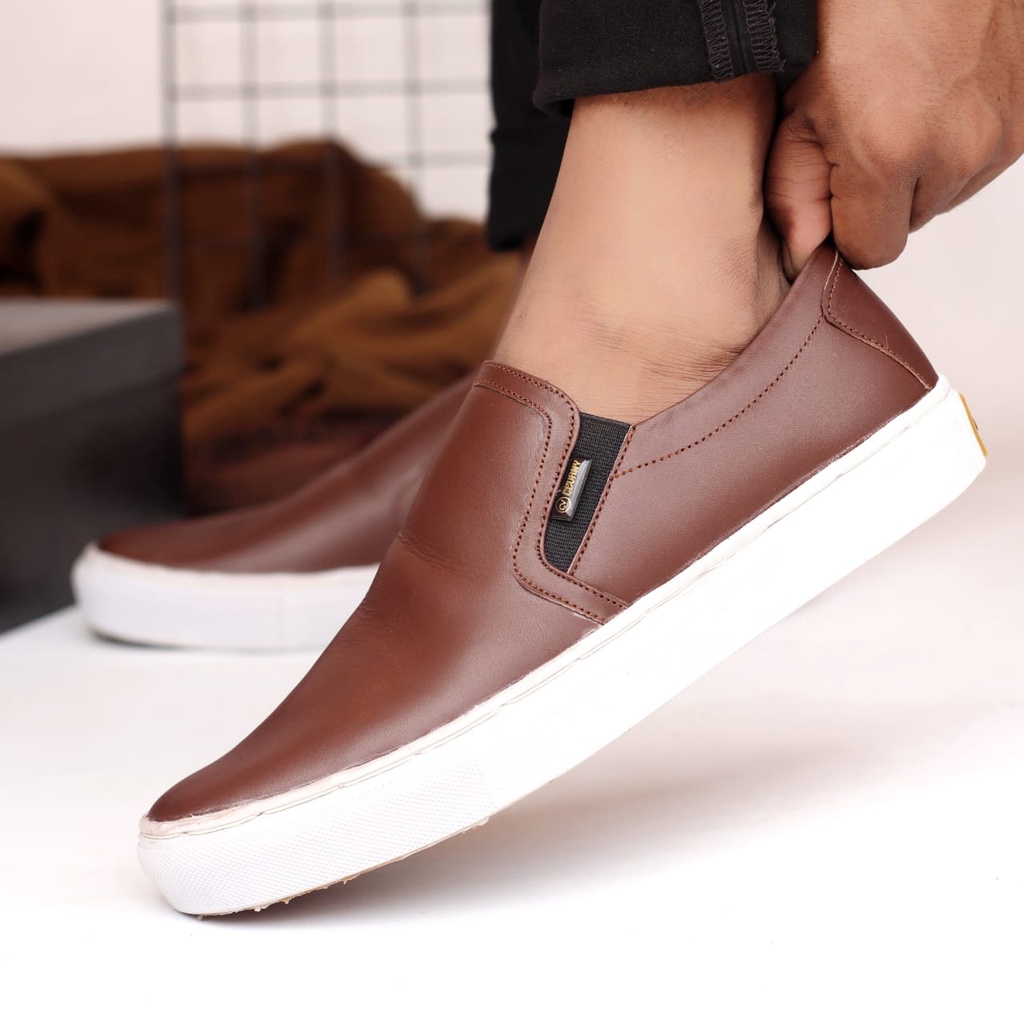 NEAR|Sepatu Formal Pria Kulit Asli Slip On Casual Santai Kerja Kantor Asli Original Distro