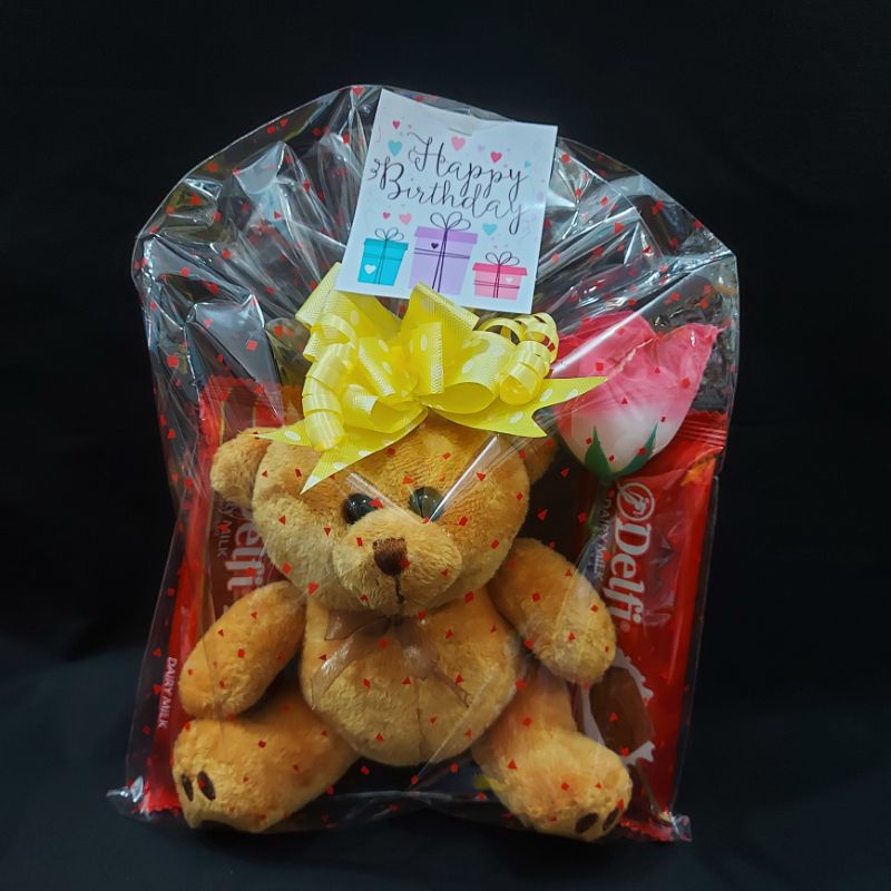 hampers snack kado bingkisan hadiah parcel coklat valentine boneka