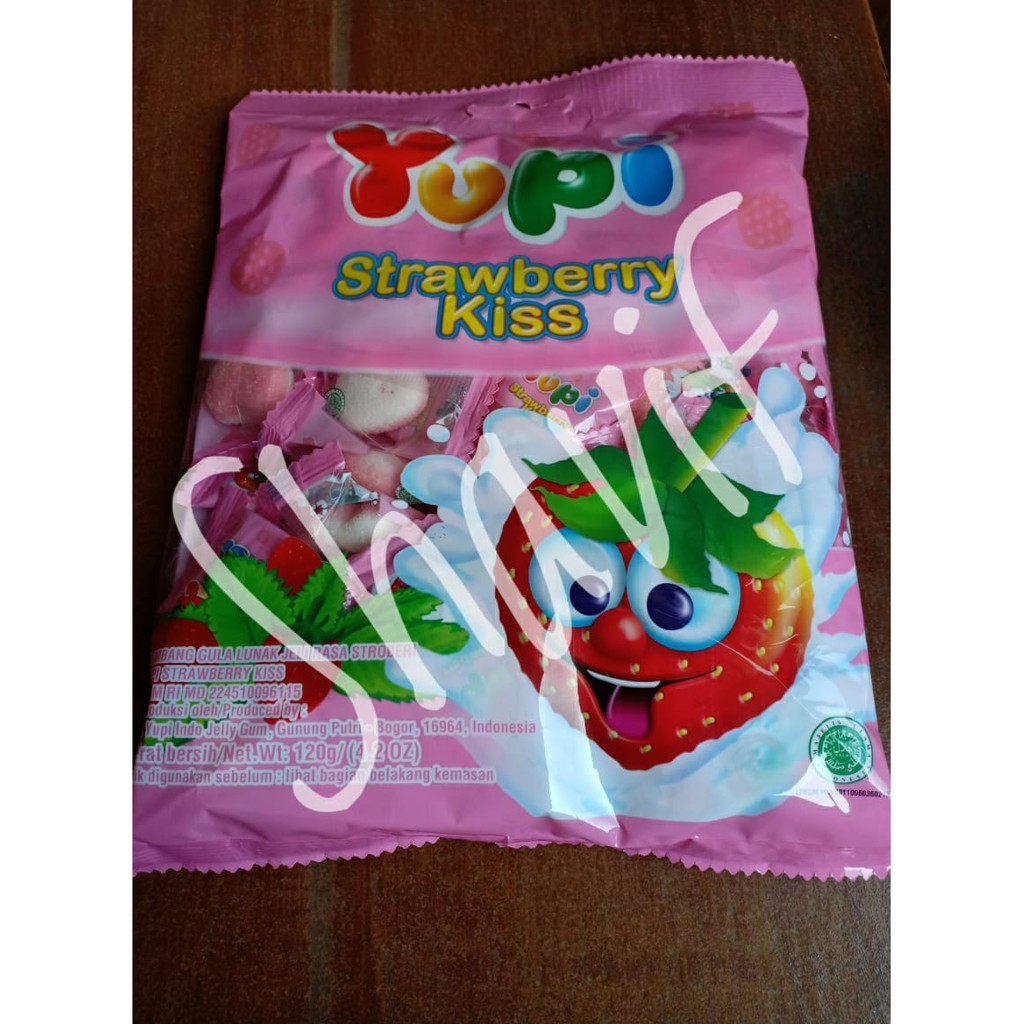 

Permen Yupi Strawberry Kiss Kemasan 120 gram