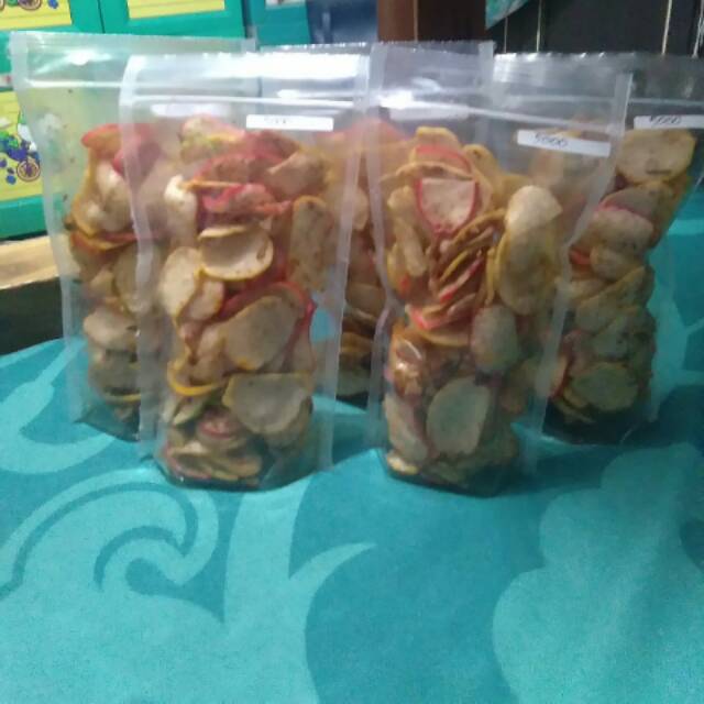 

Kerupuk seblak pedas gurih