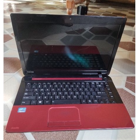 LAPTOP THOSIBA CORE I3