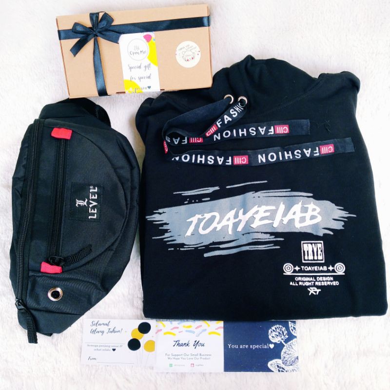 

HAMPERS COWOK/ KADO ULTAH COWOK/ KADO WISUDA/ HADIAH ULANGTAHUN/ HADIAH