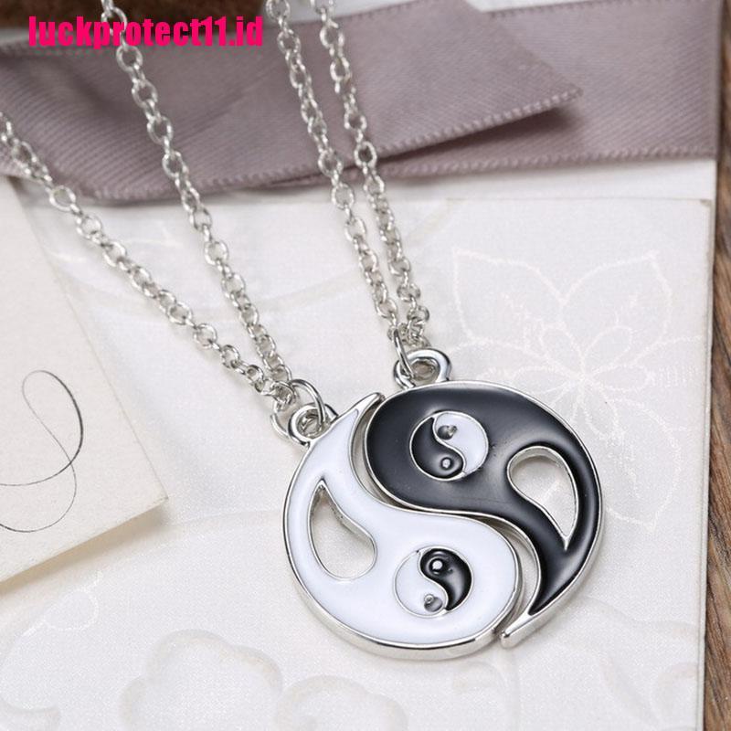 2pcs Kalung Liontin Yin Yang Warna Hitam Putih Untuk Pasangan