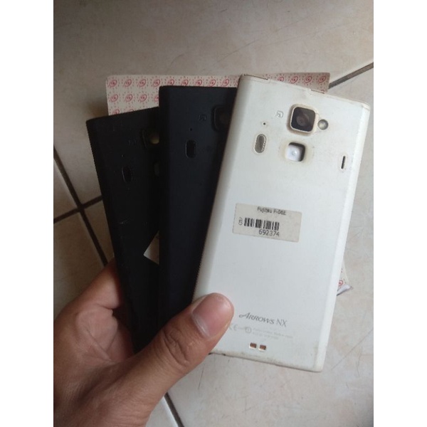 Fujitsu F06E minus baterai