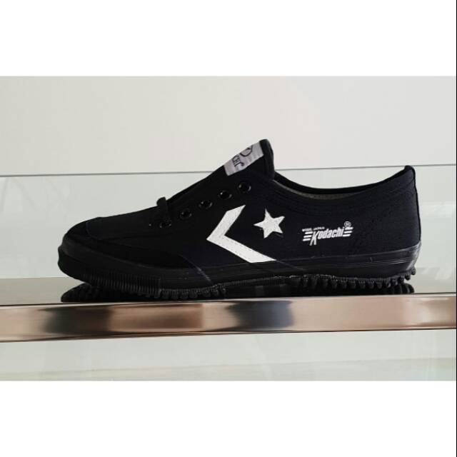 Sepatu kodachi bintang 8119 black / SEPATU SEKOLAH KODACHI TERMURAH / SEPATU SEKOLAH KODACHI BINTANG