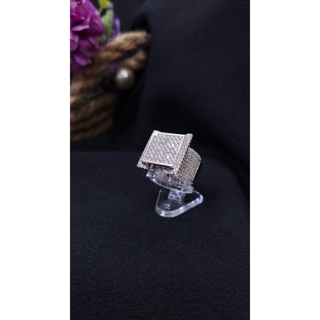 Cincin emas berlian model fashion