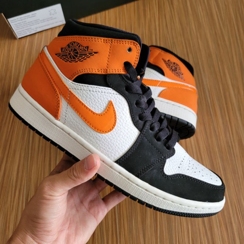 Air Jordan 1 Mid SBB Shattered Backboard || orange bred banned