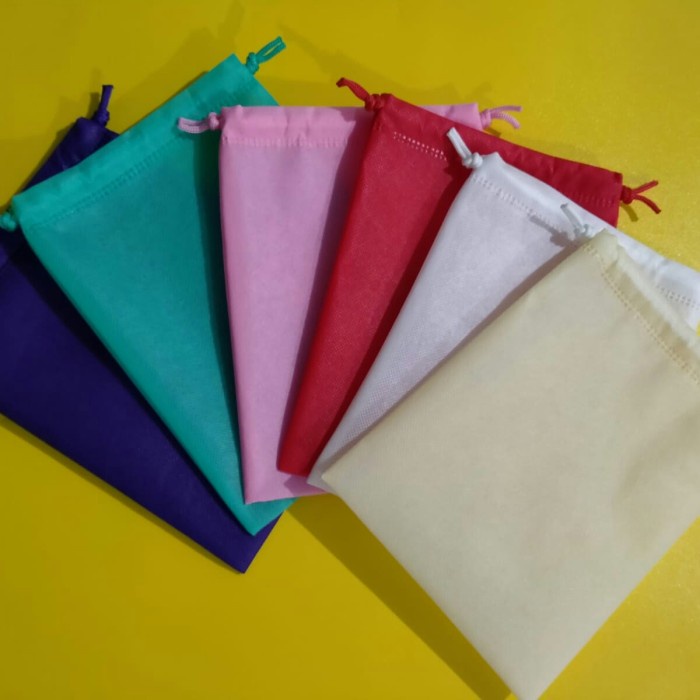 

NEW DUSTBAG 15X20 / TAS POUCH SERUT / TRAVEL POUCH / KANTONG KAIN - Kuning, 15x20