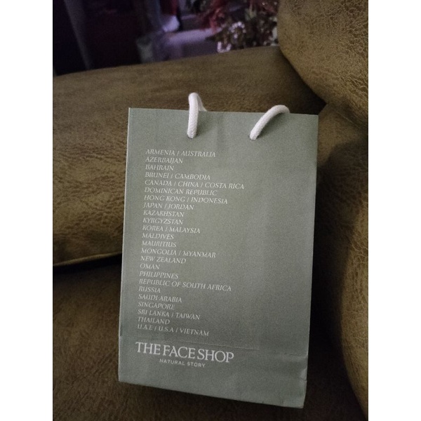 

paper bag face shop