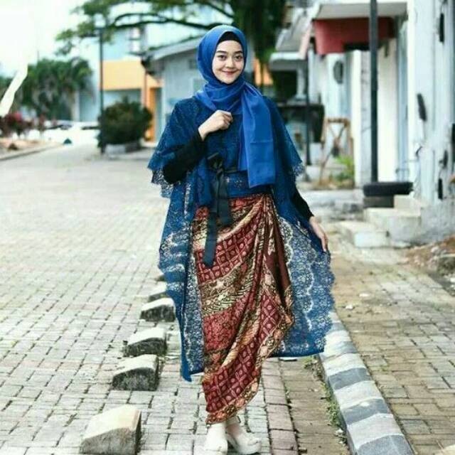Cape brokat long motif alur