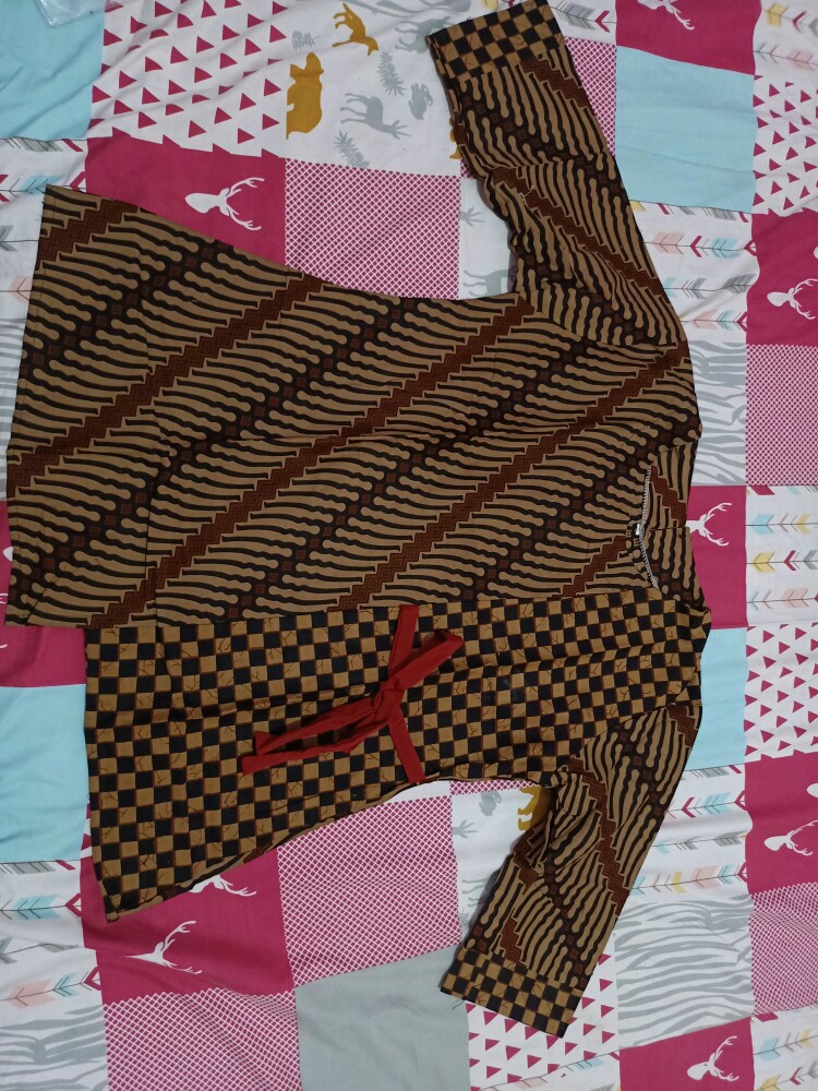Atasan Batik Dolby Dolbi Dobby Doby Tenun Sutra Tulis Halus Katun Atbm Baron ,sarombit Atasan